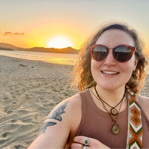 Meet your Posher, Rachel